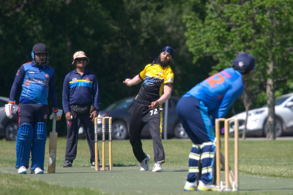 RON SCHMITZ PHOTO
Cosmos Cricket Club's Balpreet Brar bowls the ball against the Winnipeg Blues.