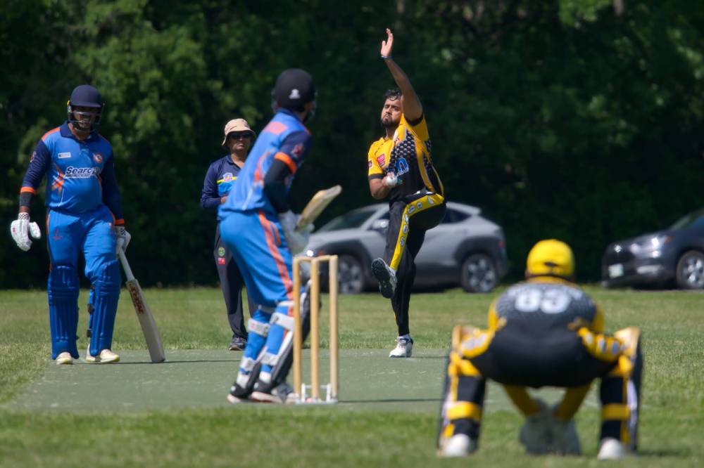 RON SCHMITZ PHOTO
Canadian national player and captain of Cosmos Elite team Jatinder Matharu bowls the ball against the Winnipeg Blues.