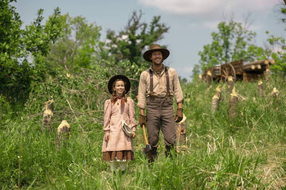 Eric Zachanowich / Netflix
Luke Bracey (with Alice Halsey, left) enjoyed shooting in the elements in Manitoba.