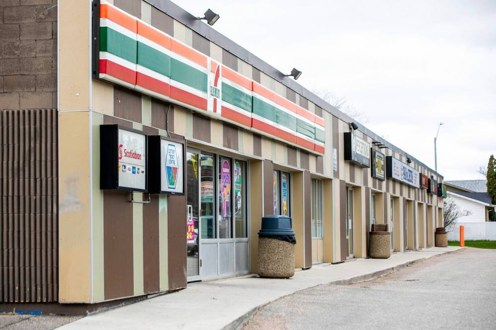 MIKAELA MACKENZIE / FREE PRESS FILES
At least eight Winnipeg 7-Eleven stores have shut down since August 2024, but new franchise locations are expected to open in the city.