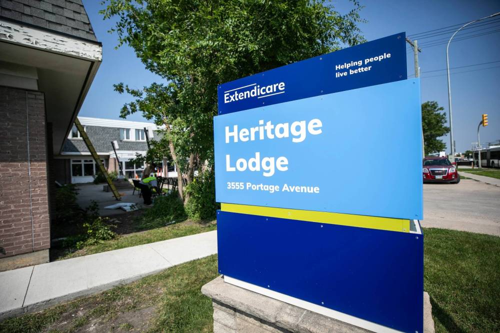 MIKAELA MACKENZIE / FREE PRESS
Extendicare Heritage Lodge, an 86-bed nursing home at 3555 Portage Ave., has been issued licensing conditions by the Manitoba government.