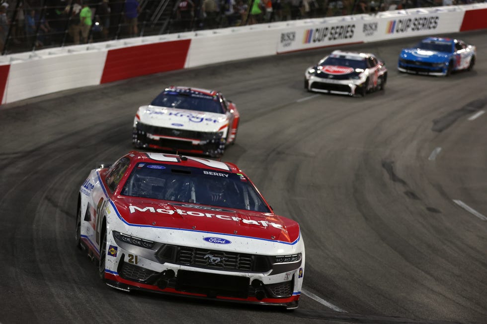 NASCAR Cup Series Window World 450