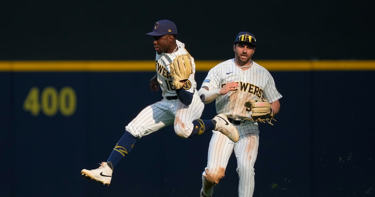 Milwaukee Brewers overcome early deficit to beat skidding Miami Marlins