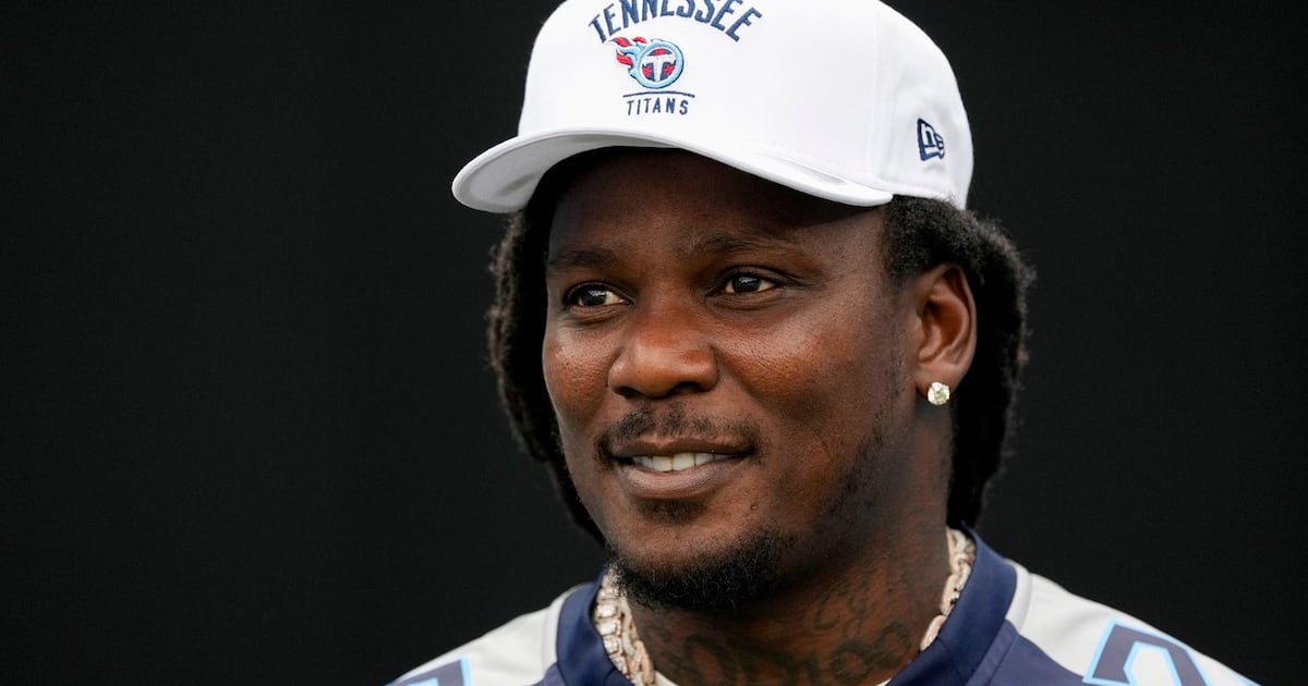 Titans to honor ALS-diagnosed Chris Johnson by inducting him into Ring of Honor