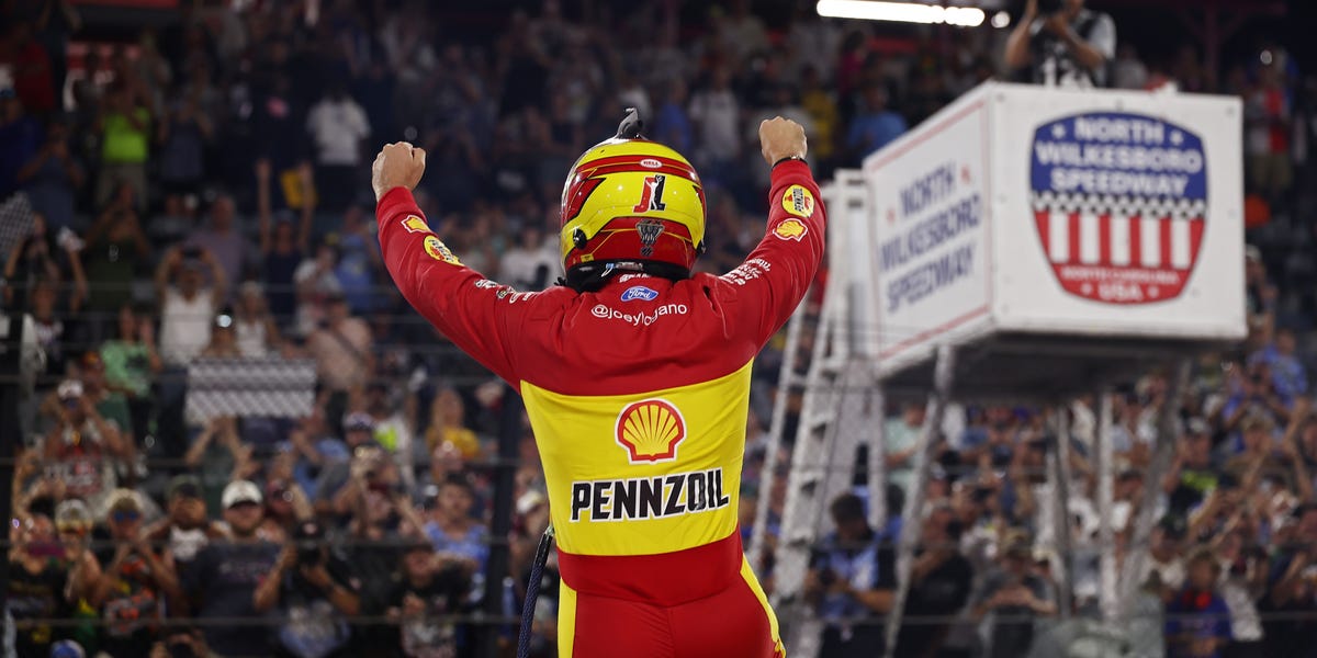 Joey Logano Ends 45-Race Drought with Dominant NASCAR Cup Win