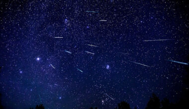 Planets shine and two meteor showers crisscross the night sky in July 2026