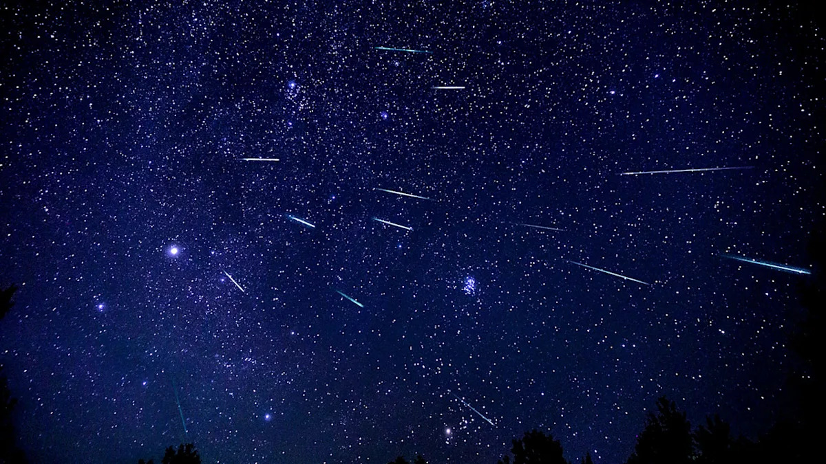 Planets shine and two meteor showers crisscross the night sky in July 2026