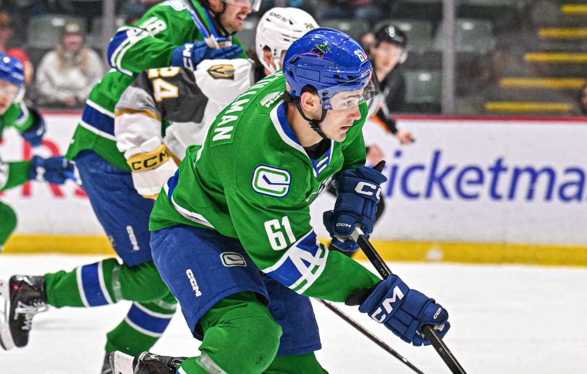 Red Wings sign Chase Stillman to one-year contract