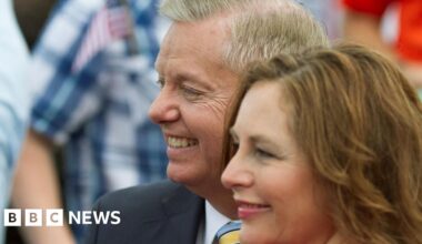 Lindsey Graham's sister chosen as replacement after senator's death - BBC