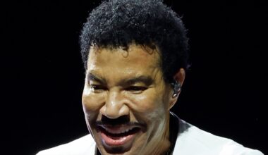 Lionel Richie Speaks Out Following Health Scare That Left Him Hospitalized