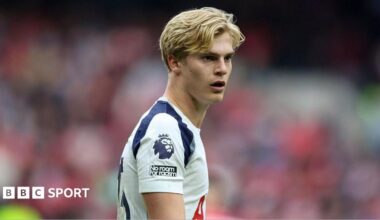 Lucas Bergvall playing for Tottenham