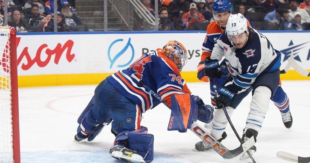 Skinner ready to compete for net, with or without Hellebuyck | Winnipeg Sports