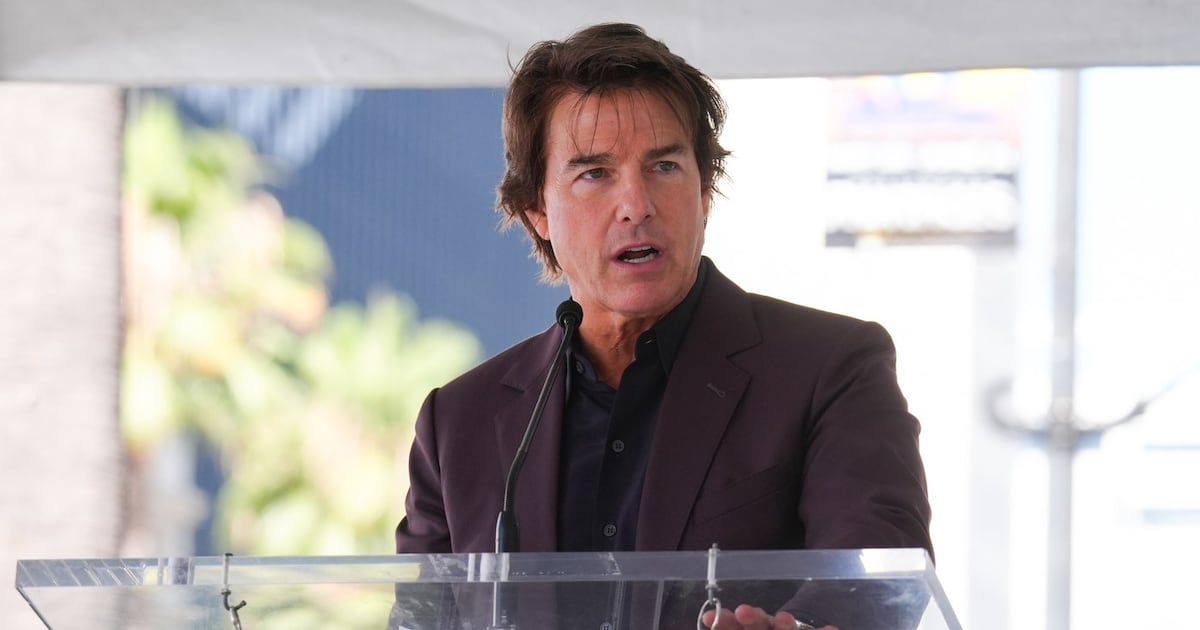 Tom Cruise and IShowSpeed join the World Cup closing ceremony's cast