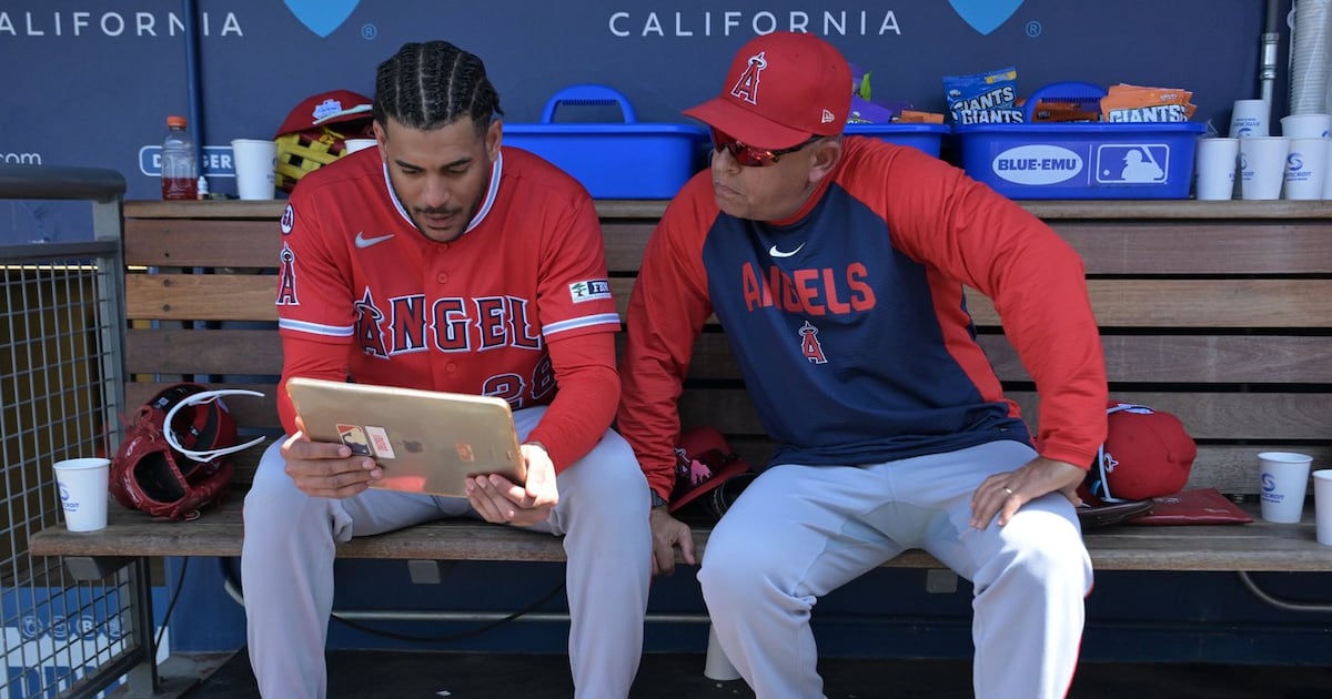 MLB restricts dugout iPad use to prevent use of AI to make decisions