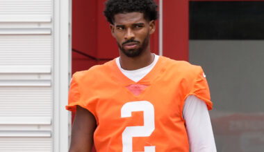 A new video of Shedeur Sanders sets off alarm bells for the Browns: “He’s way too slow”