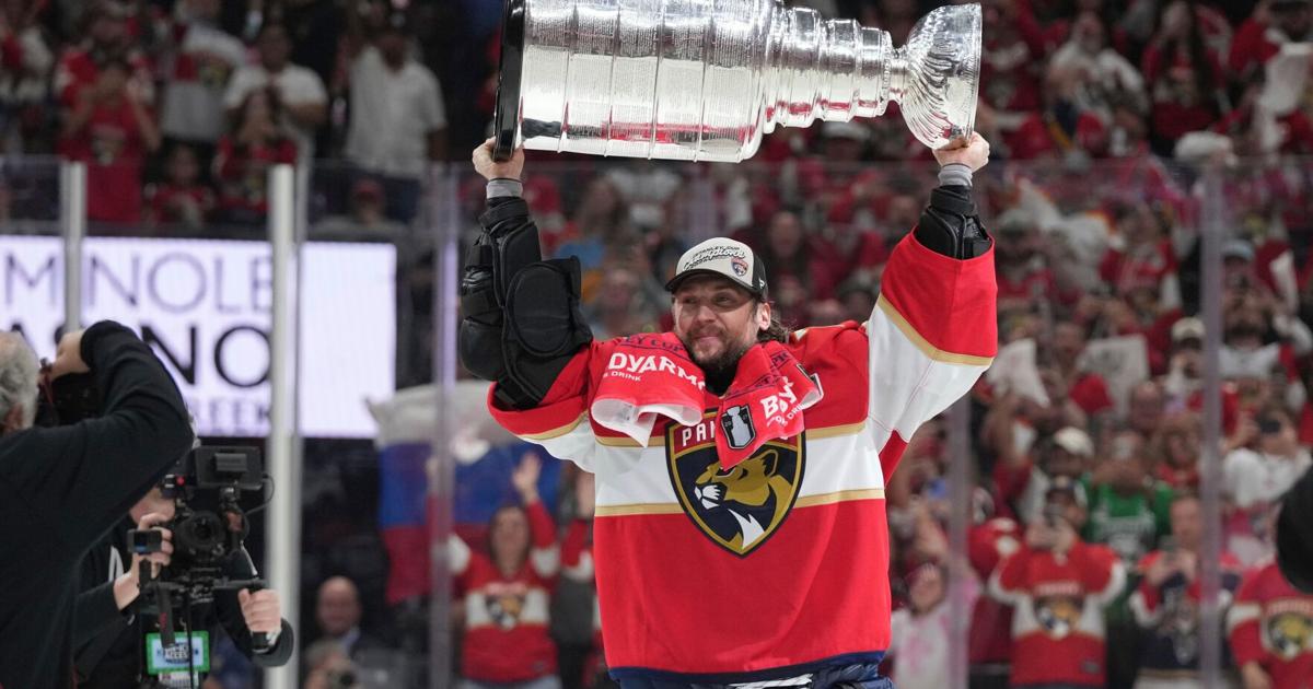 NHL free agency recap: Maple Leafs signings, trades, news