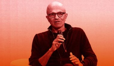 Inside Nadella's Hardest Year - Business Insider