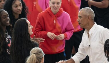 Obama greets WNBA All-Stars on Home Court | Evening Digest