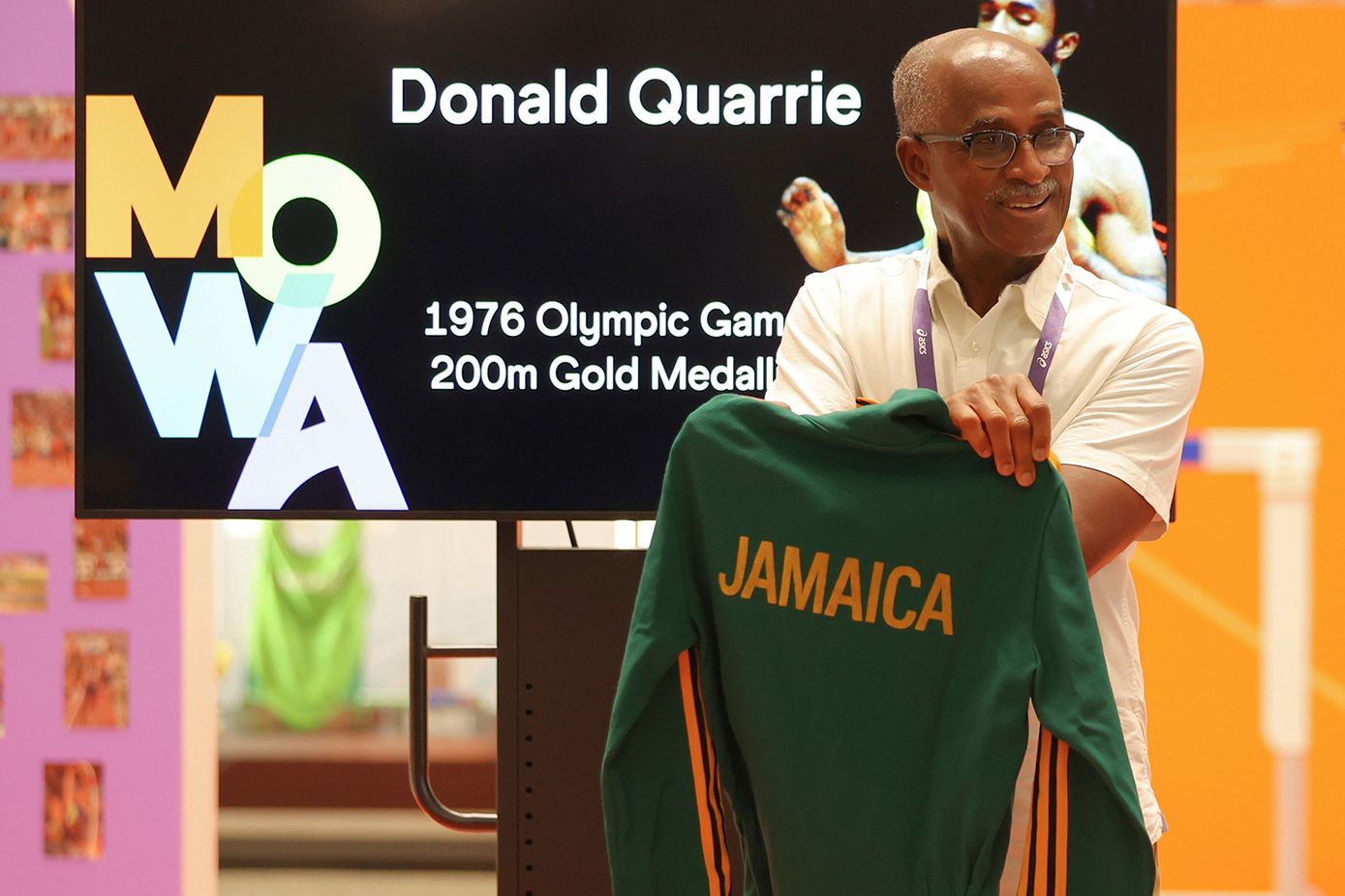 Don Quarrie donates his 1976 Olympic tracksuit to MOWA