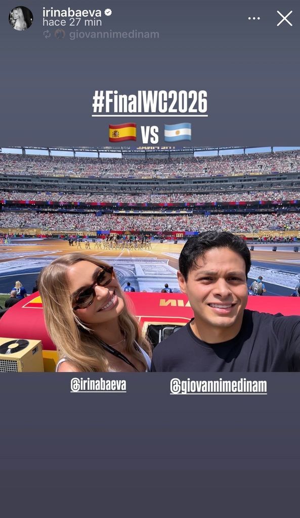 Irina Baeva and Giovanni Medina enjoyed the game between Argentina and Spain together.
