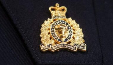 Vancouver Island man charged after crashing into vehicles, death of man on road