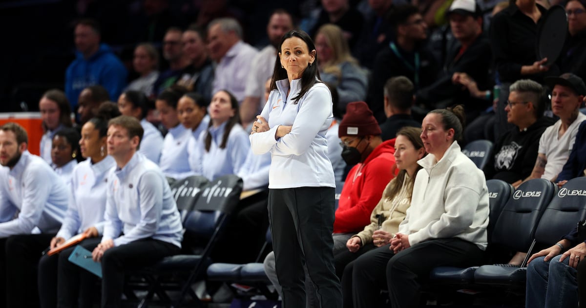Toronto Tempo coach Sandy Brondello issues apology to Angel Reese