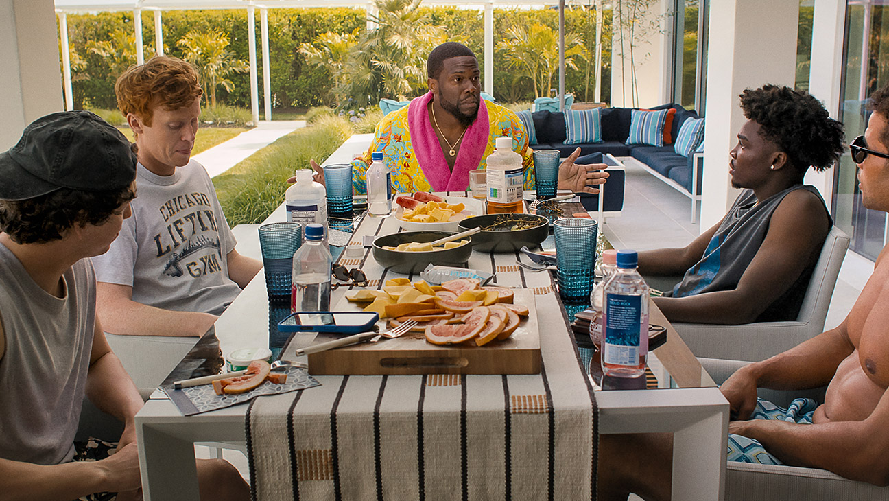 (L to R) Marcello Hernandez as Nick, Ben Marshall as Hunter, Kevin Hart as Joe, Kam Patterson as Freshman and Mason Gooding as Mason in 72 Hours.