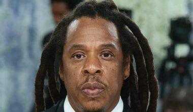 Jay-Z Fighting Grandma of Man Claiming to Be His Son Over 6-Figure Debt