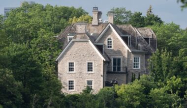 Will great design win at 24 Sussex, or bureaucratic fear?
