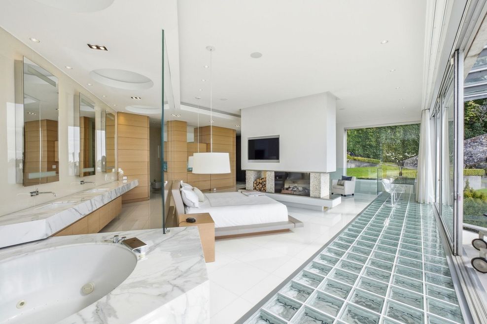 west vancouver property