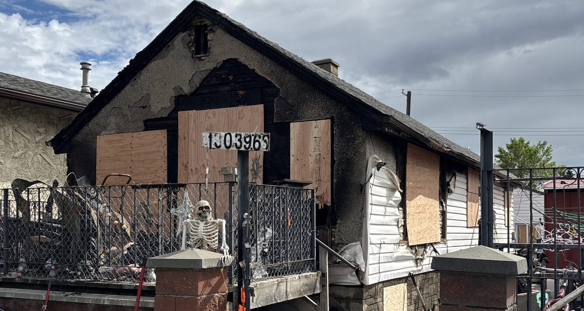 3 displaced after fire at single-family home in northeast Edmonton