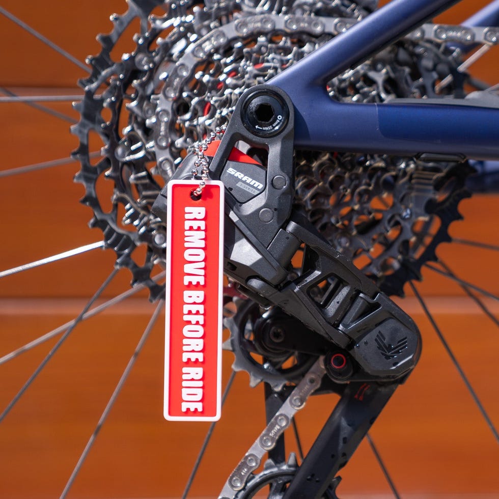 "Remove Before Ride” AXS Placeholder Battery