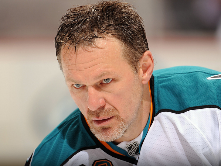 main claude lemieux getty 2
