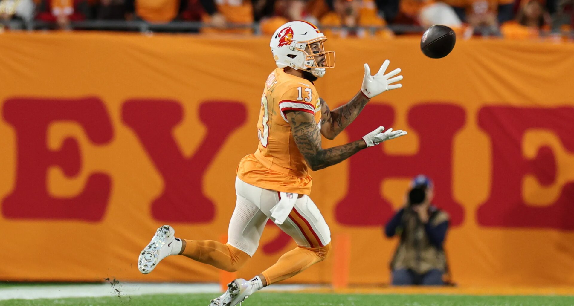 PFF ranks former Buccaneers receiver Mike Evans among NFL's best WR's.