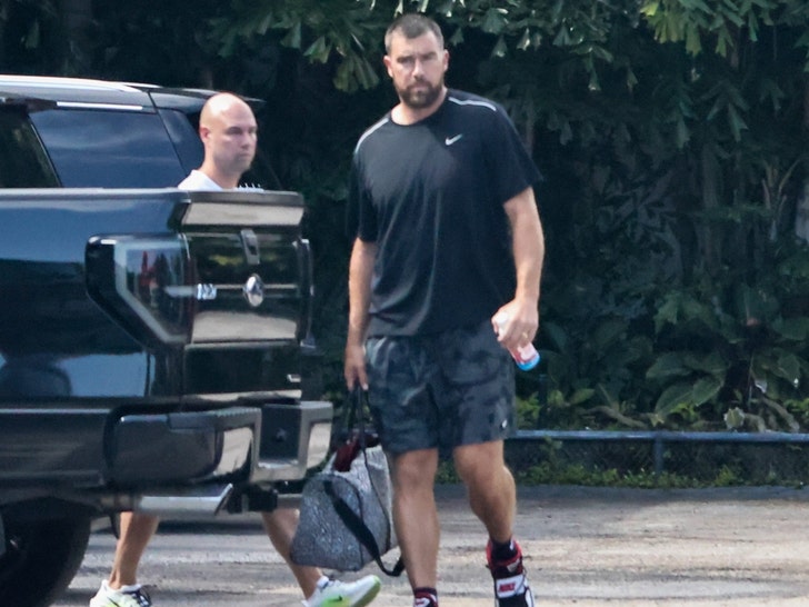 Travis Kelce returns to training in Florida after honeymoon backgrid