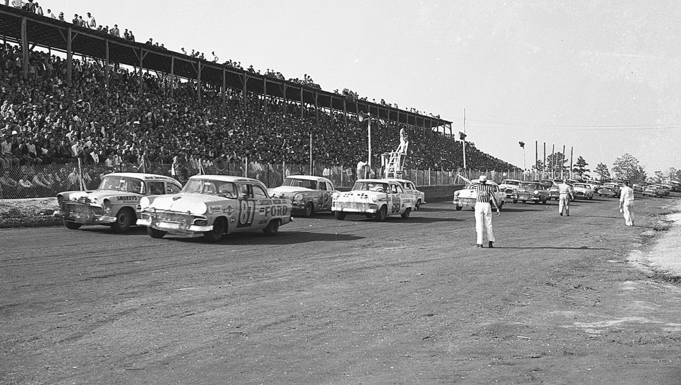 nascar race at north wilkesboro