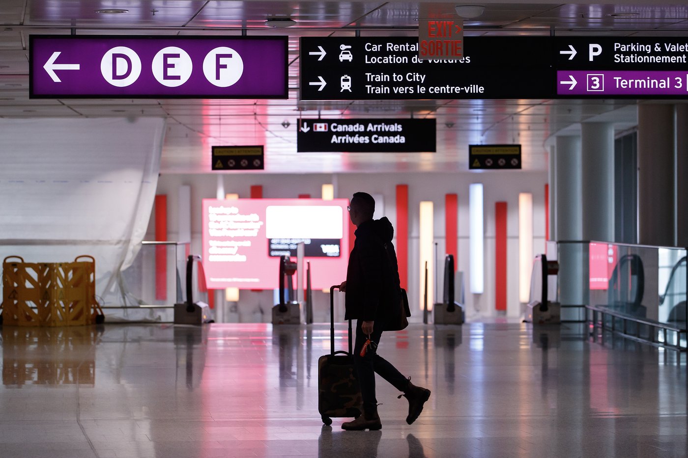Pearson Airport warns public about A.I.-generated stories providing false info about flight operations