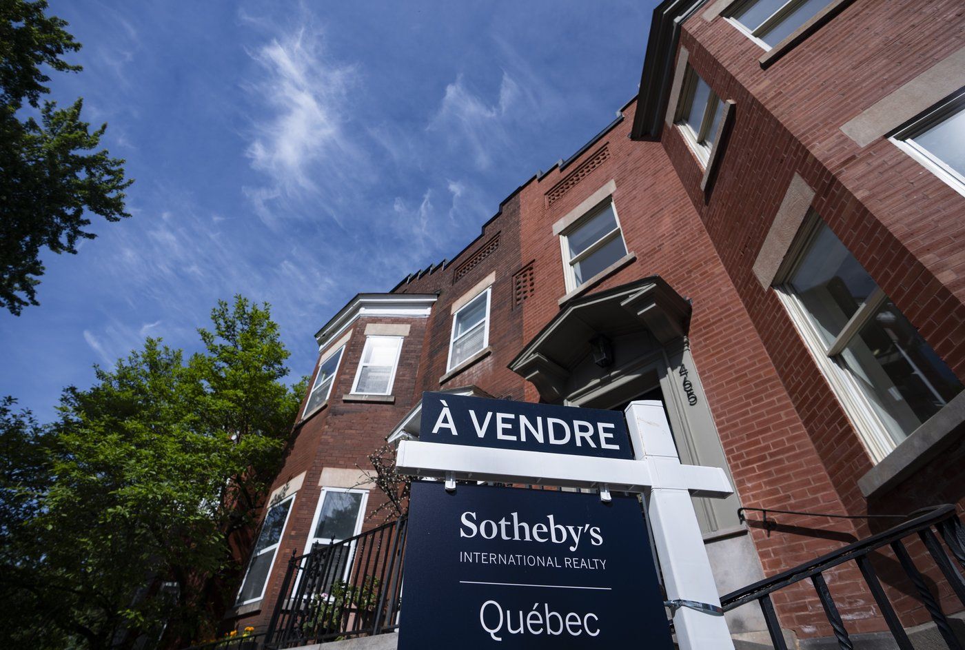 Montreal-area home sales down 8% in June as listings continue to rise: board