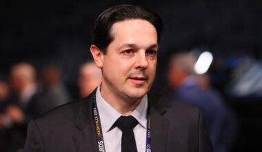 2 Trade Options For Flyers At Center After Losing Out On Carlsson