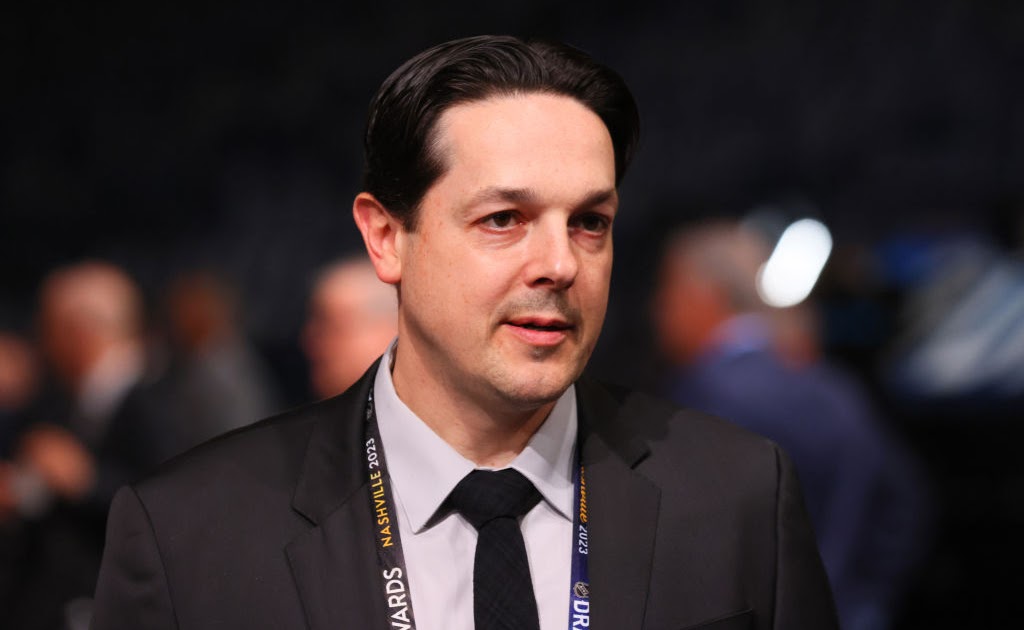 2 Trade Options For Flyers At Center After Losing Out On Carlsson