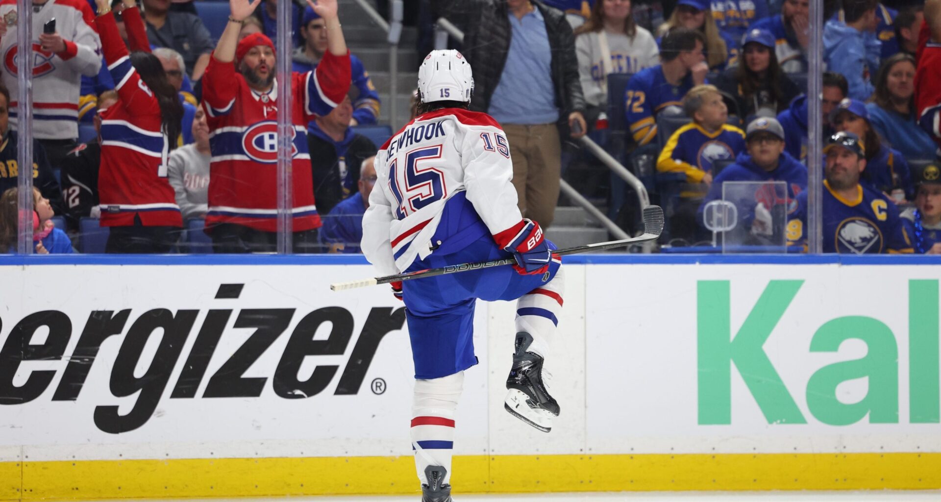 Revisiting the Canadiens' Trade for Alex Newhook - The Hockey Writers - Montreal Canadiens