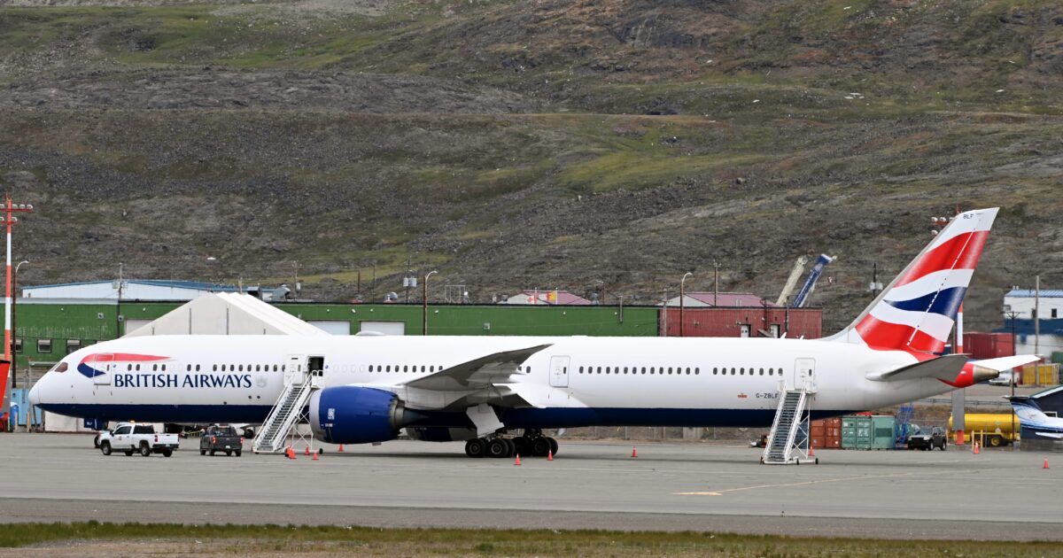 British Airways Dreamliner diverts to Iqaluit