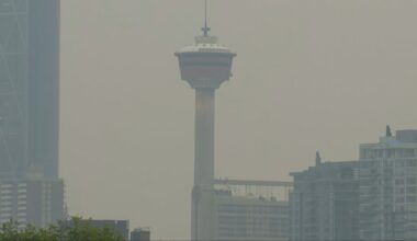 Orange warning – air quality: Calgary smoke hits dangerous levels