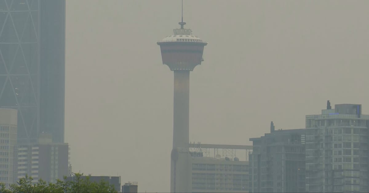 Orange warning – air quality: Calgary smoke hits dangerous levels