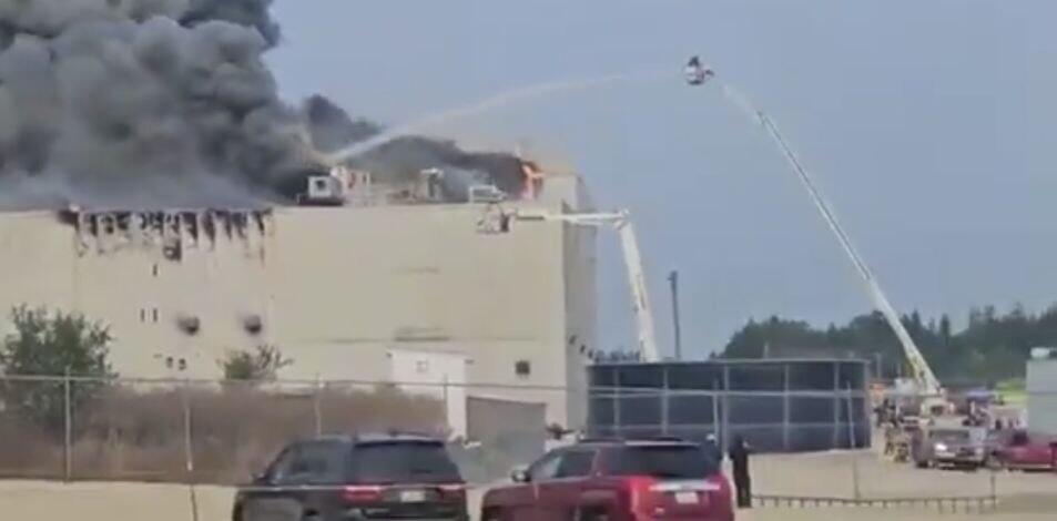 The fire on Tuesday that destroyed most of the Agri Star Meat and Poultry processing plant in Postville (Photo: Screenshot from X social media, KolHaolam) The fire on Tuesday that destroyed most of the Agri Star Meat and Poultry processing plant in Postville
