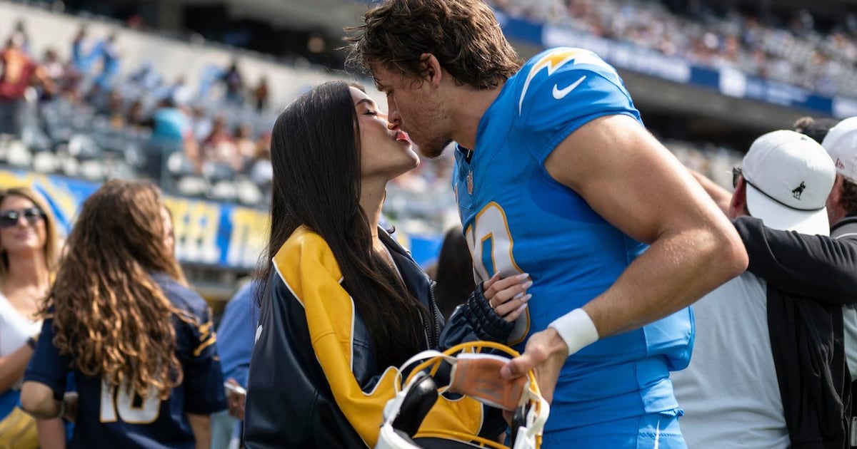 NFL star Justin Herbert, singer Madison Beer announce engagement - CTV News