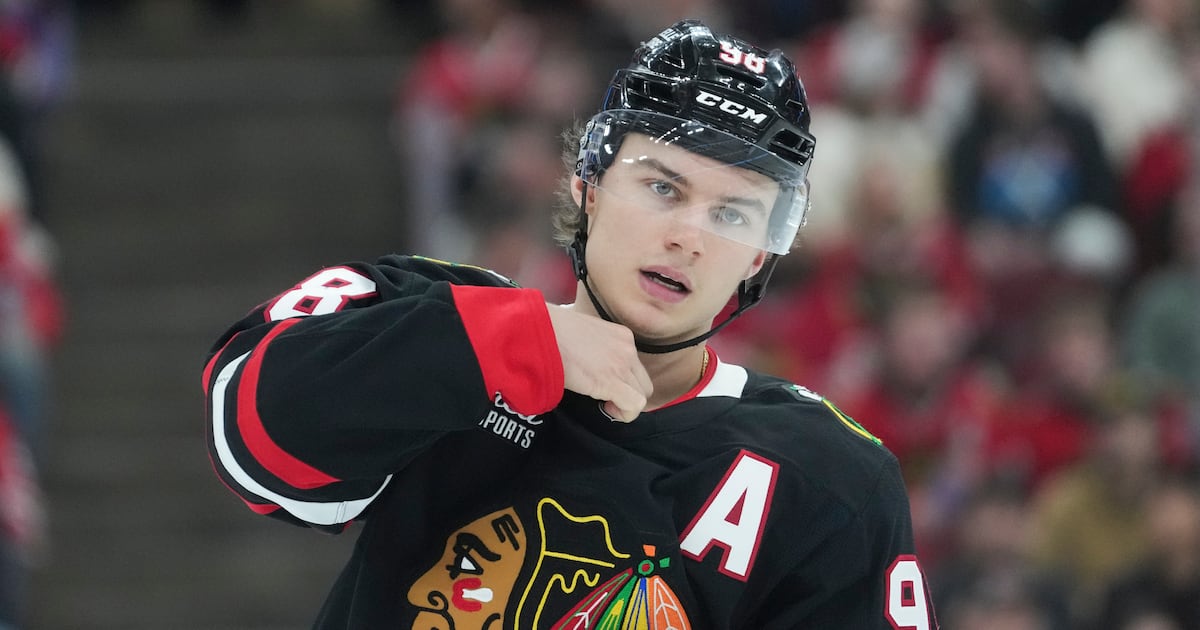 Connor Bedard says Leo Carlsson's offer sheet had no effect on Chicago Blackhawks contract