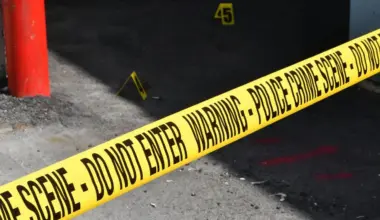 SHOOTING: 1 person dead, 2 others in hospital in Toronto