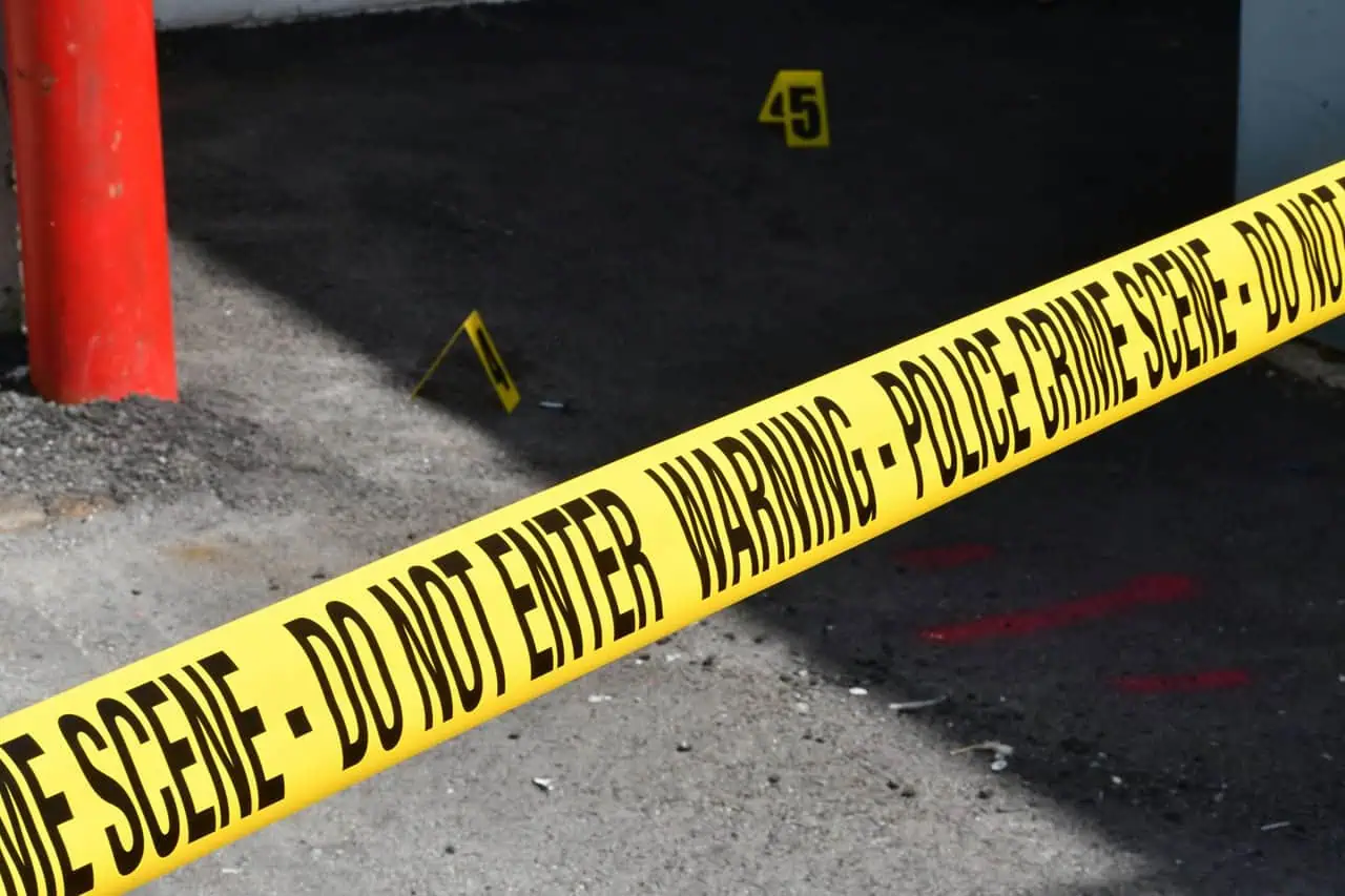 SHOOTING: 1 person dead, 2 others in hospital in Toronto
