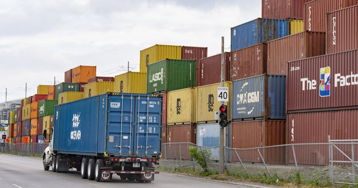 Quebec introducing new rules for trained Ontario truck drivers